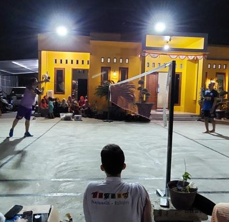 Turnamen Badminton Kkn-Ik Iain Kudus Vs Perangkat Desa, Ibu Pkk, Serta Bpd Berjalan Dengan Meriah